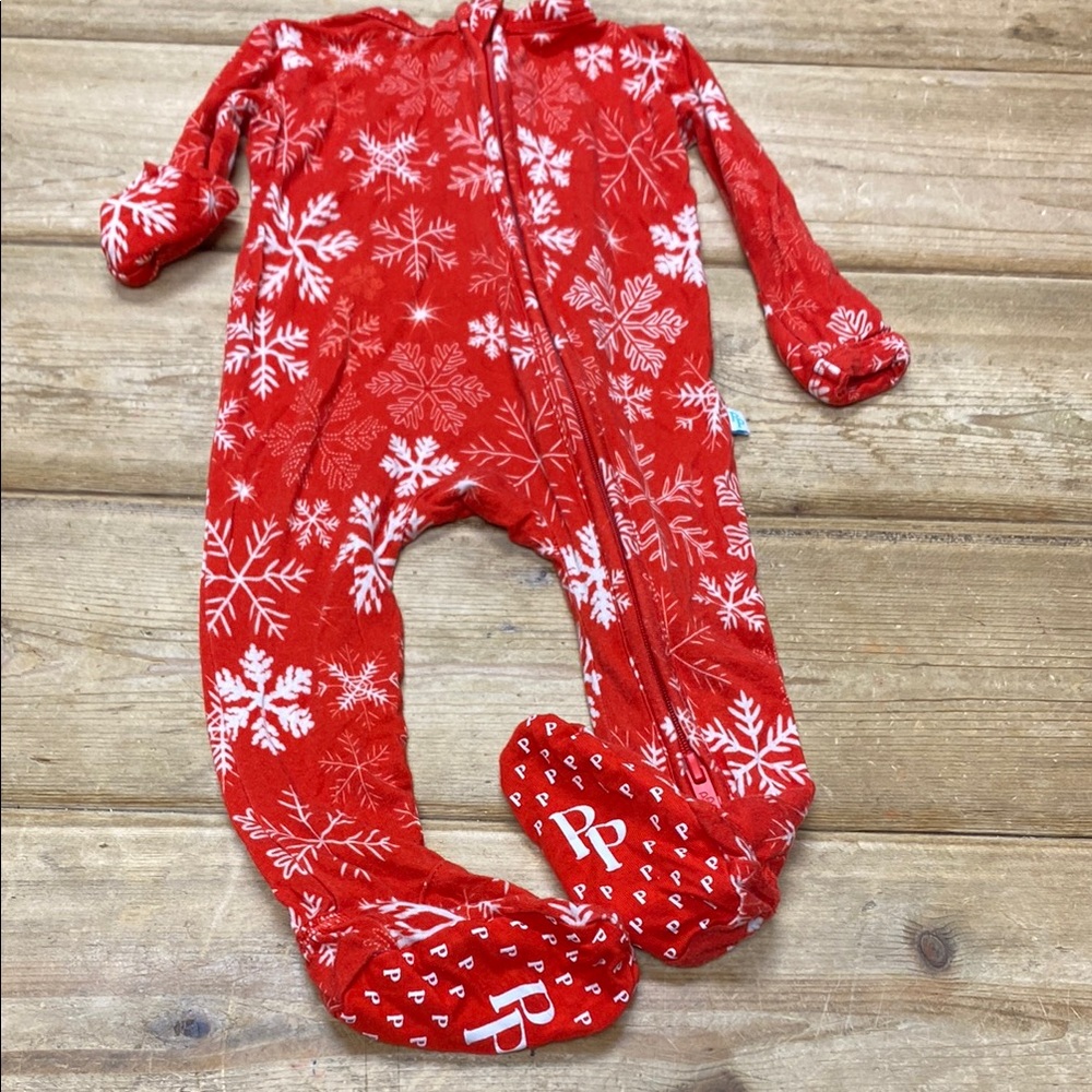 Posh Peanut Red Snowflake Footies